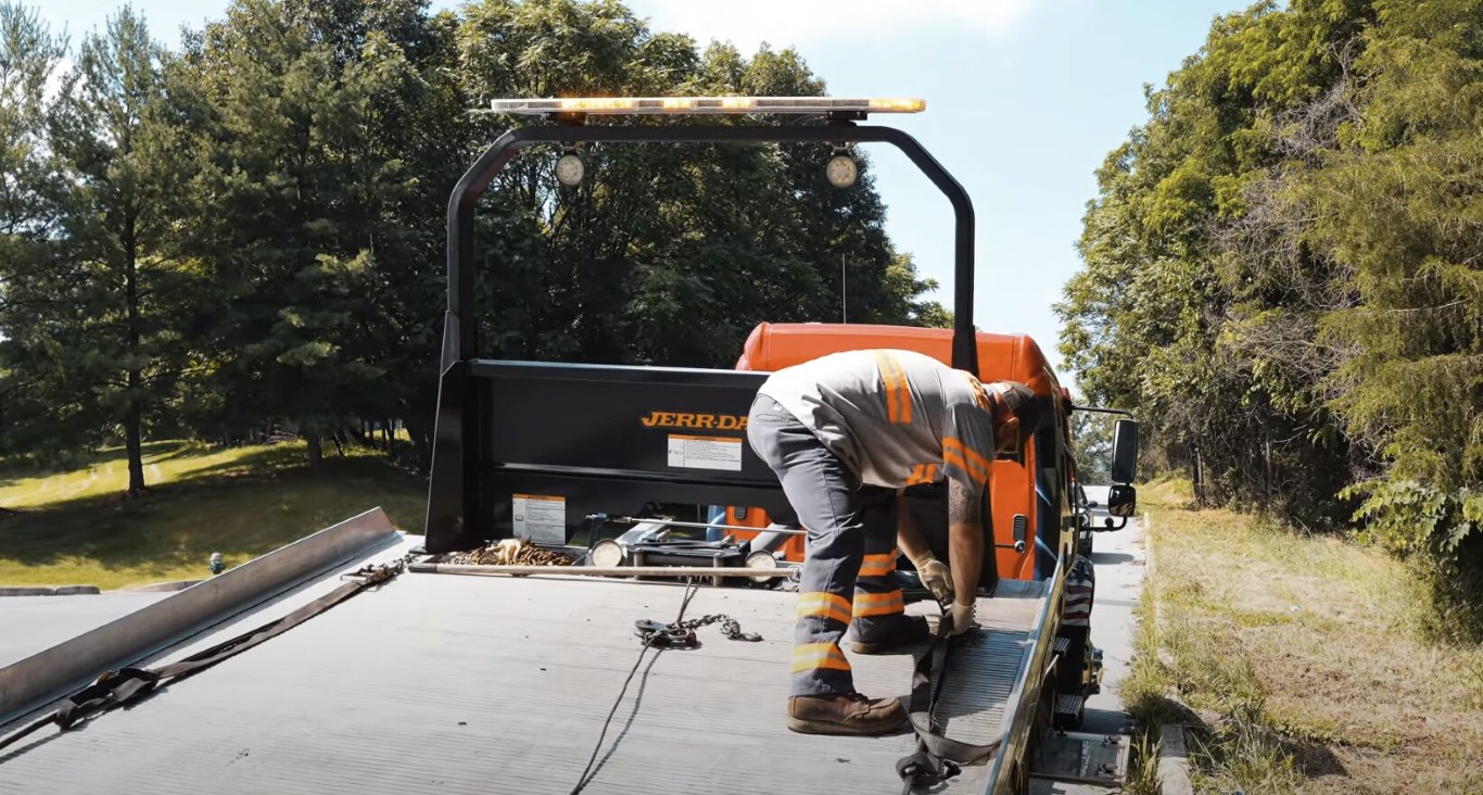 Professional towing equipment and skilled operator in Celina, TX